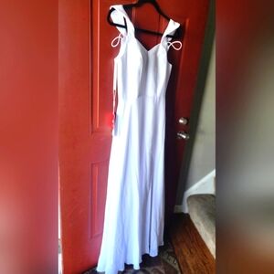 New Elegant White Wedding/Maxi Dress